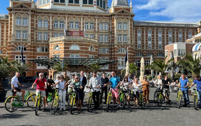 relaxte fietstocht met je vrienden of collega's