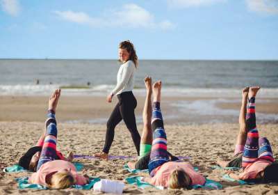 Yoga op het Strand