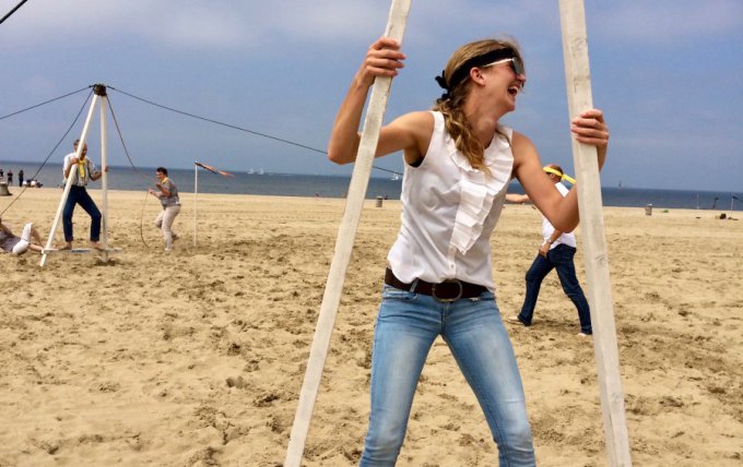 Hoe organiseer je een bedrijfsuitje op het strand