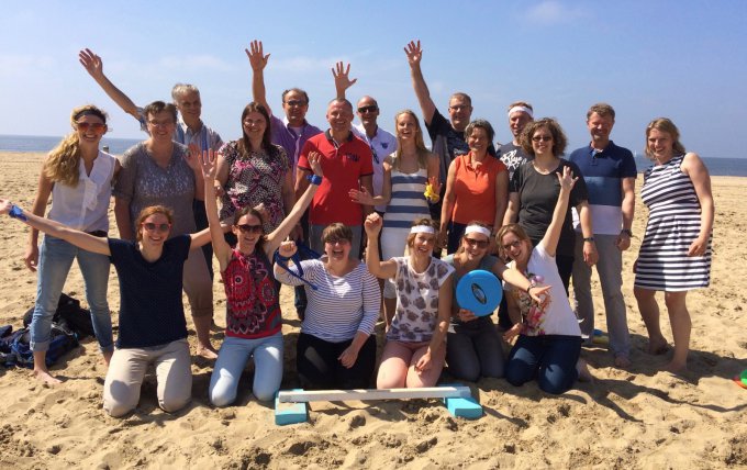 Hoe organiseer je een bedrijfsuitje op het strand